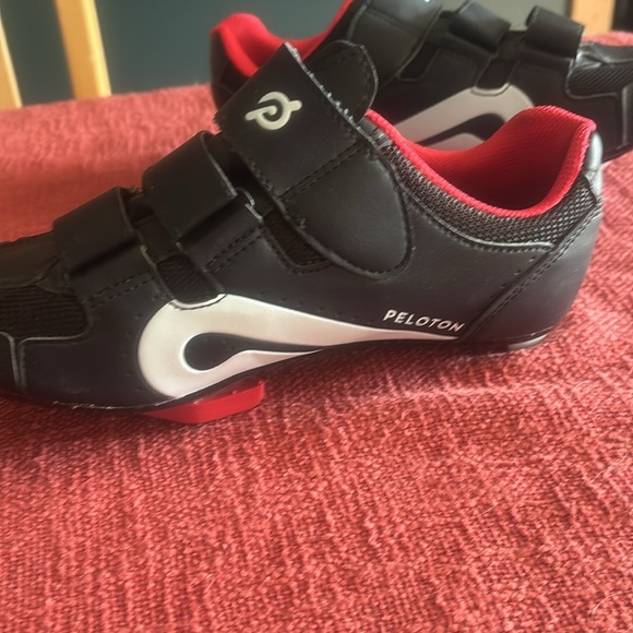 Peloton Cycling Shoes for Peloton Bike & Bike+ with Delta-Compatible Bike EUC 39 - Picture 3 of 5